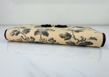 GUCCI HERBARIUM ZIP AROUND WALLET IN BLACK