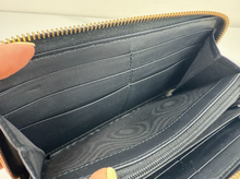 GUCCI HERBARIUM ZIP AROUND WALLET IN BLACK