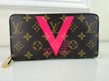 LOUIS VUITTON WALLET ZIPPY MONOGRAM V LIMITED EDITION