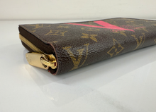 LOUIS VUITTON WALLET ZIPPY MONOGRAM V LIMITED EDITION