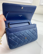 CHANEL BOY WALLET ON CHAIN LAMBSKIN IN NAVY