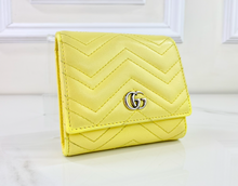 GUCCI GG MARMONT COMPACT WALLET IN YELLOW