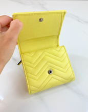GUCCI GG MARMONT COMPACT WALLET IN YELLOW