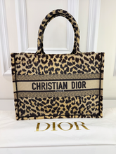 DIOR BOOK TOTE MEDIUM CANVAS MIZZA LEOPARD