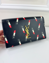 YSL LIPSTICK PRINT CLASSIC KATE CLUTCH / ON CHAIN