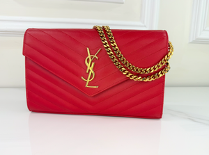 YSL MATELASSE FLAP ENVELOPE CROSSBODY IN RED