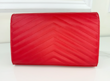 YSL MATELASSE FLAP ENVELOPE CROSSBODY IN RED