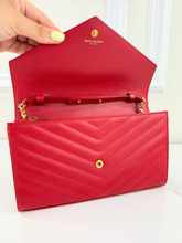 YSL MATELASSE FLAP ENVELOPE CROSSBODY IN RED