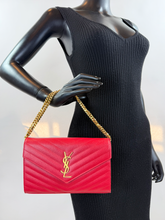 YSL MATELASSE FLAP ENVELOPE CROSSBODY IN RED