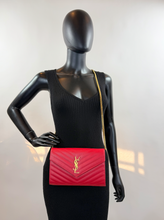 YSL MATELASSE FLAP ENVELOPE CROSSBODY IN RED
