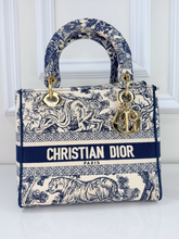 DIOR LADY D-LITE MEDIUM EMBROIDERED TOILE DE JOUY IN NAVY AND WHITE