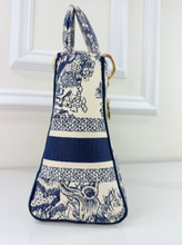 DIOR LADY D-LITE MEDIUM EMBROIDERED TOILE DE JOUY IN NAVY AND WHITE