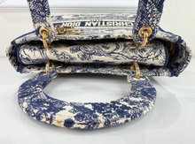DIOR LADY D-LITE MEDIUM EMBROIDERED TOILE DE JOUY IN NAVY AND WHITE