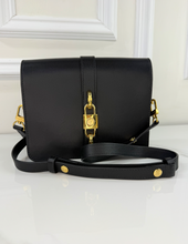 LOUIS VUITTON RENDEZ-VOUS CROSSBODY BAG
