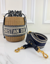 DIOR OBLIQUE DRAWSTRING BUCKET BAG