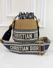 DIOR OBLIQUE DRAWSTRING BUCKET BAG