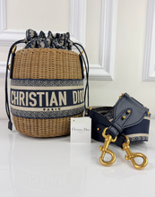 DIOR OBLIQUE DRAWSTRING BUCKET BAG