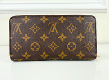LOUIS VUITTON WALLET ZIPPY IN ROSE PINK