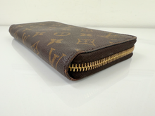 LOUIS VUITTON WALLET ZIPPY IN ROSE PINK