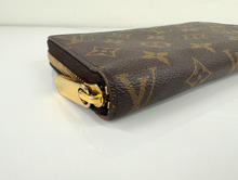 LOUIS VUITTON WALLET ZIPPY IN ROSE PINK