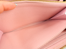 LOUIS VUITTON WALLET ZIPPY IN ROSE PINK