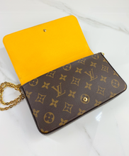 LOUIS VUITTON  ANIMATION FELICE CHAIN POCHETTE 2022 CHRISTMAS LIMITED EDITION