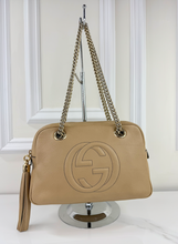 GUCCI SOHO CHAIN SHOULDER BAG IN NEUTRAL