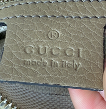 GUCCI SOHO CHAIN SHOULDER BAG IN NEUTRAL