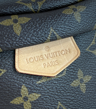 LOUIS VUITTON BUM BAG
