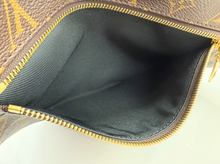 LOUIS VUITTON BUM BAG