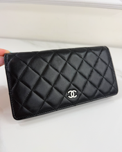 CHANEL QUILTED YEN FLAP  WALLET