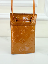 LOUIS VUITTON VERNIS WALKER WALLET