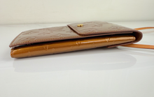 LOUIS VUITTON VERNIS WALKER WALLET