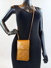 LOUIS VUITTON VERNIS WALKER WALLET