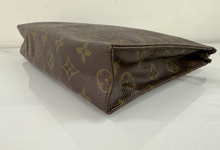 LOUIS VUITTON TOILETRY POUCH 26 VINTAGE MONOGRAM