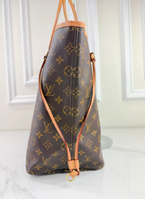 LOUIS VUITTON NEVERFULL GM IN FUCHSIA