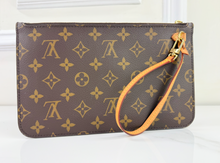 LOUIS VUITTON NEVERFULL POCHETTE