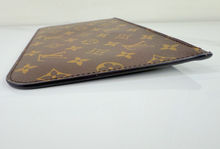 LOUIS VUITTON NEVERFULL POCHETTE