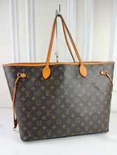 LOUIS VUITTON NEVERFULL GM IN BEIGE