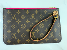 LOUIS VUITTON NEVERFULL POCHETTE FUCHSIA