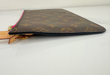 LOUIS VUITTON NEVERFULL POCHETTE FUCHSIA