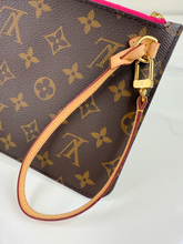 LOUIS VUITTON NEVERFULL POCHETTE FUCHSIA