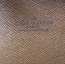 LOUIS VUITTON POCHETTE MARLY DRAGONNE 22