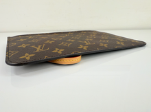 LOUIS VUITTON NEVERFULL POCHETTE CA1176
