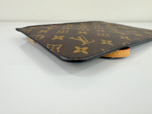 LOUIS VUITTON NEVERFULL POCHETTE CA1176