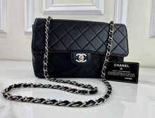 CHANEL CLASSIC MEDIUM SINGLE FLAP BLACK AND RED