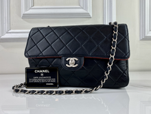CHANEL CLASSIC MEDIUM SINGLE FLAP BLACK AND RED