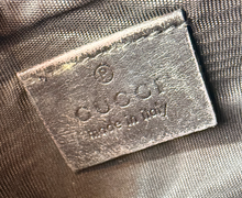 GUCCI ZIP AROUND WALLET