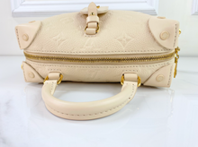 LOUIS VUITTON PETITE MALLE SOUPLE EMPREINTE IN CREME