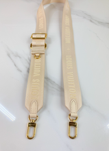 LOUIS VUITTON PETITE MALLE SOUPLE EMPREINTE IN CREME